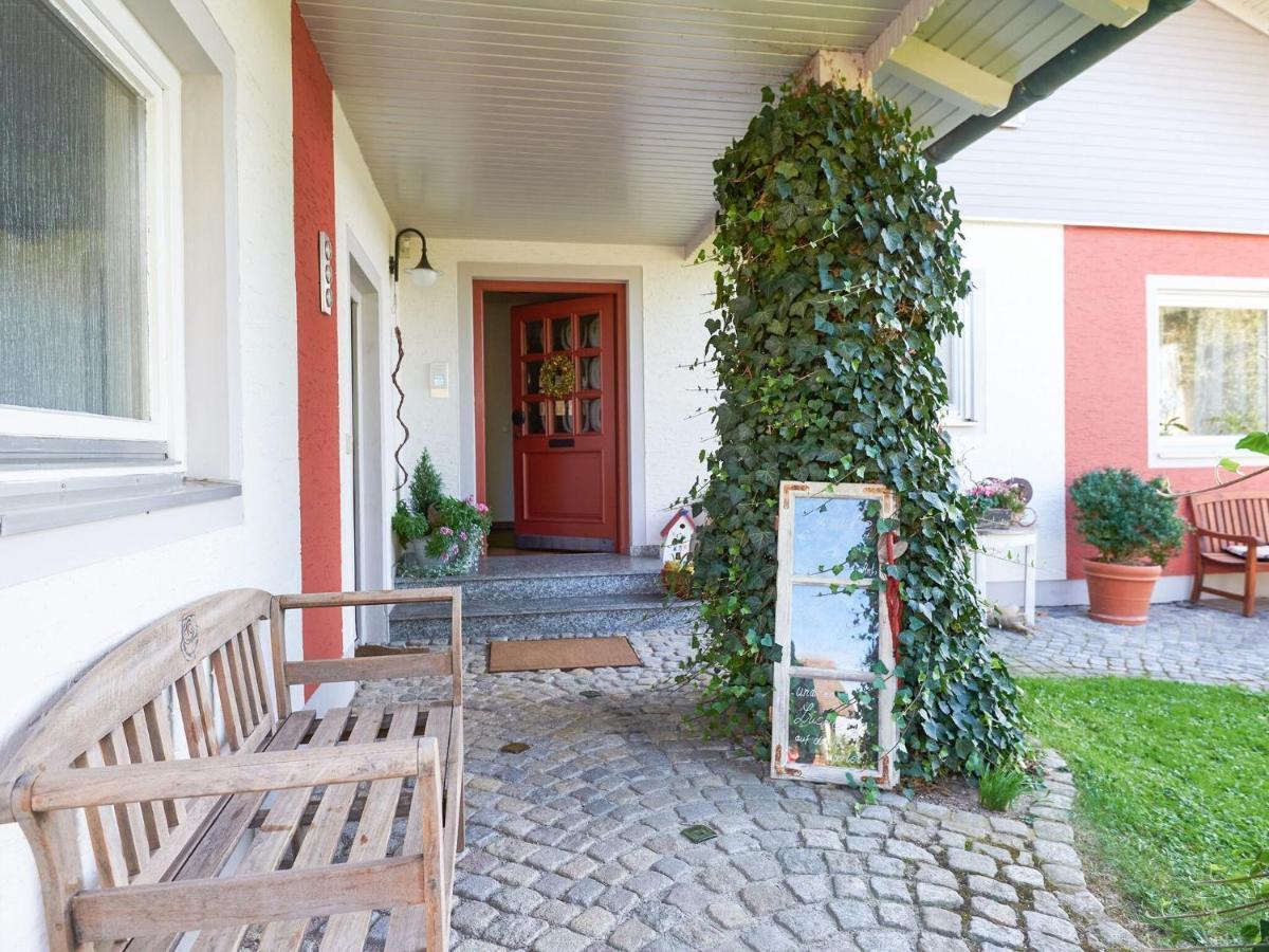 Nice Flat With Sauna Covered Terrace Garden And Tree House For Children 잔트 외부 사진
