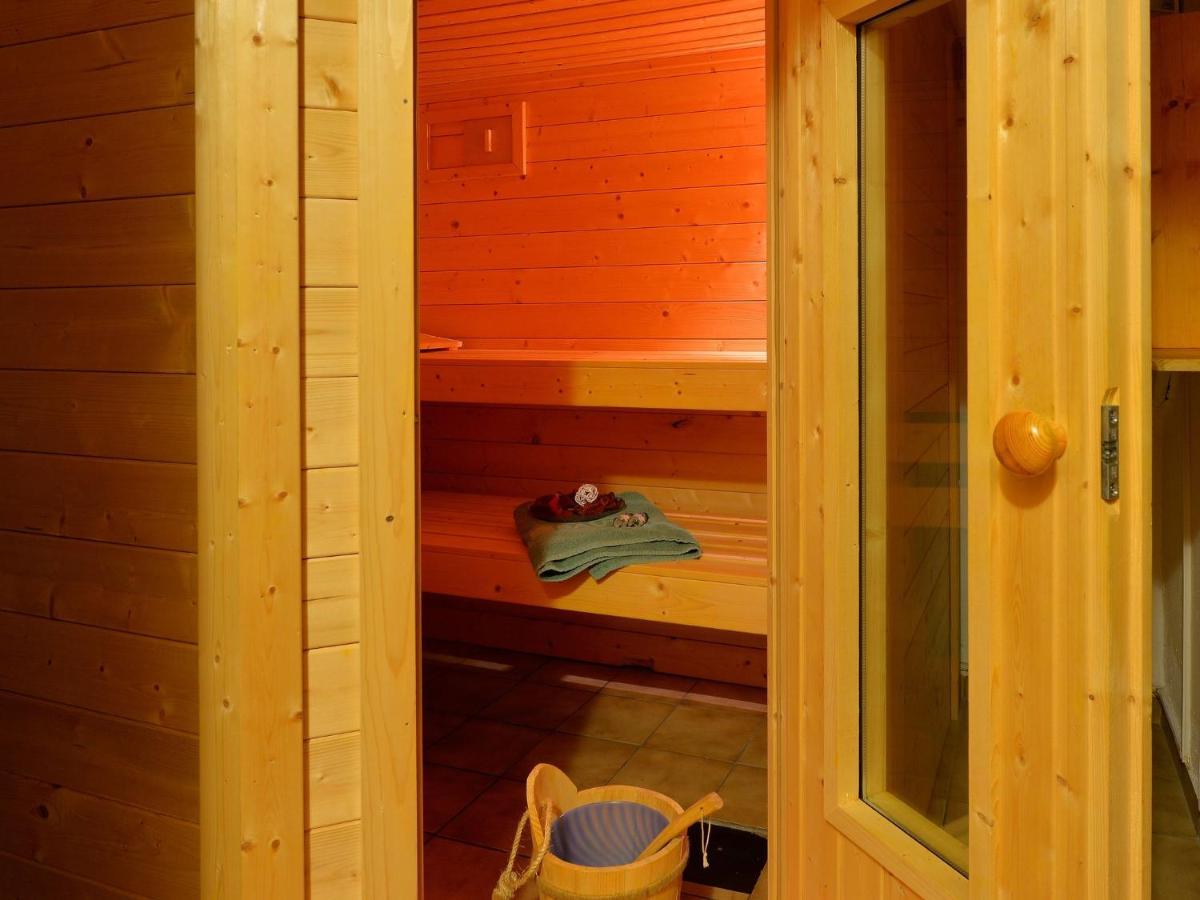 Nice Flat With Sauna Covered Terrace Garden And Tree House For Children 잔트 외부 사진
